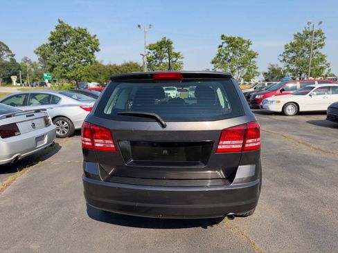 Used 2015 Dodge Journey American Value Package FWD image 3