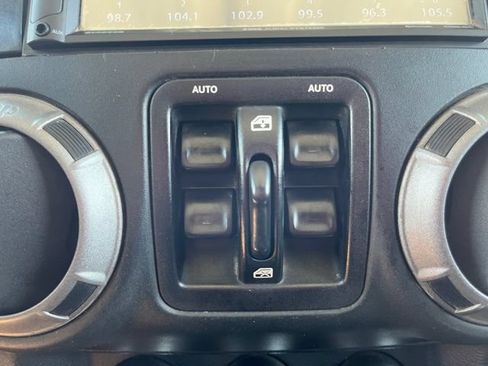 Used 2016 Jeep Wrangler Unlimited Sport AWD/4WD image 10