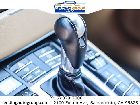 Used 2018 Porsche Macan image 18