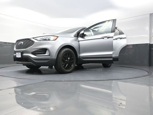 Used 2023 Ford Edge SEL AWD/4WD image 31