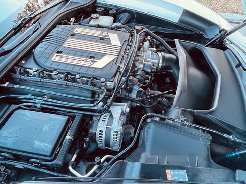 Used 2015 Chevrolet Corvette Z06 w/ 3LZ Preferred Equipment Group image 51