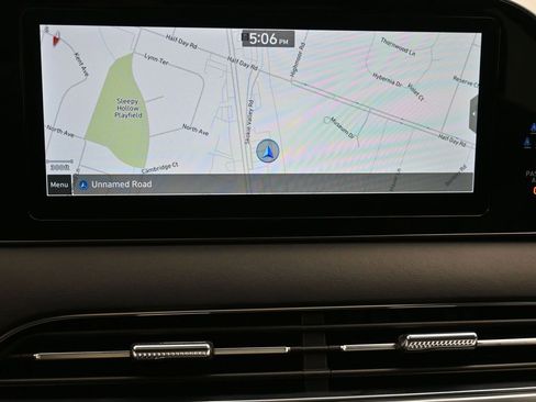 Used 2022 Hyundai Palisade Calligraphy image 14