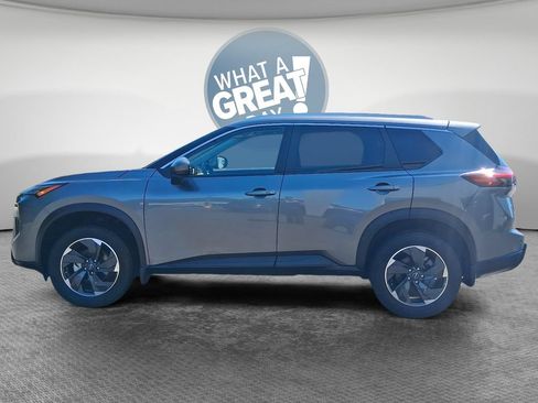 Used 2024 Nissan Rogue SV w/ SV Premium Package AWD/4WD image 7