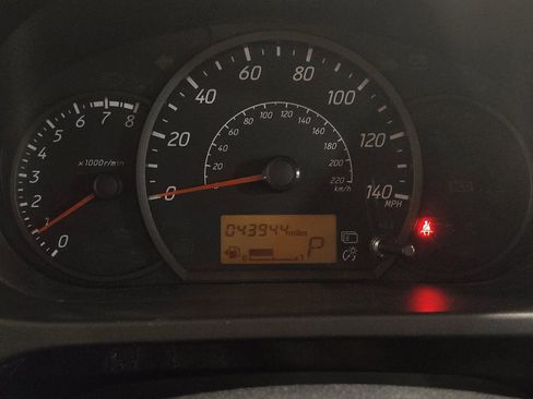 Used 2024 Mitsubishi Mirage ES FWD image 23