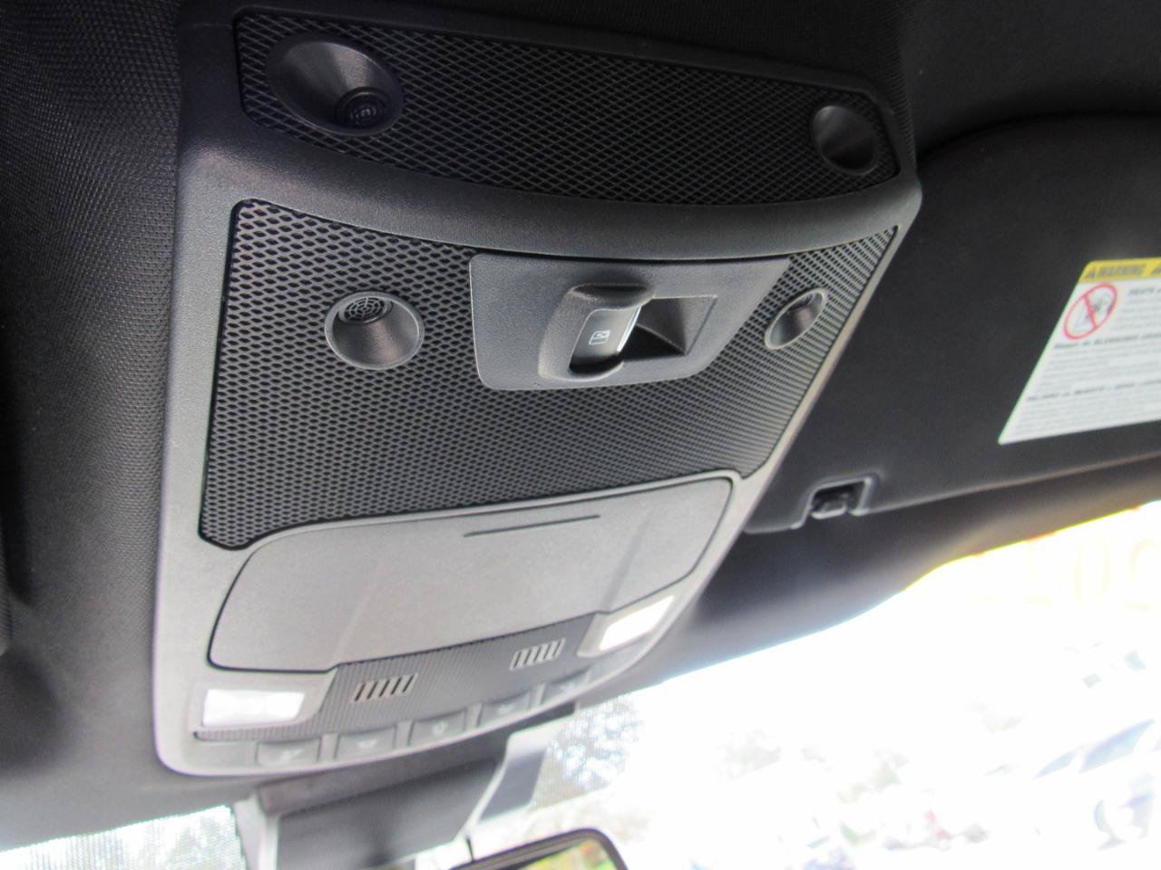 Used 2022 Ford F350 Lariat w/ Lariat Ultimate Package AWD/4WD image 32