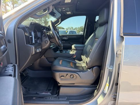 Used 2023 GMC Sierra 1500 AT4 w/ AT4 Preferred Package AWD/4WD image 14