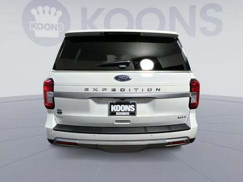 Used 2022 Ford Expedition Max XLT image 5