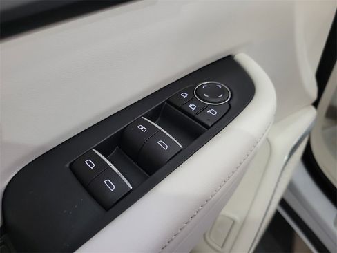 New 2026 Buick Enclave Avenir w/ Super Cruise Package image 24