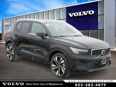 Used 2025 Volvo XC40 B5 Core