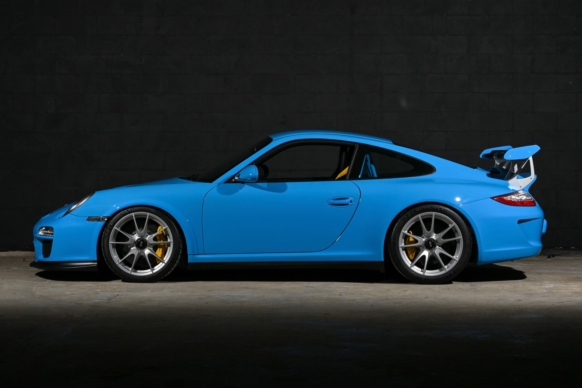 Used 2011 Porsche 911 GT3 RS RWD image 14