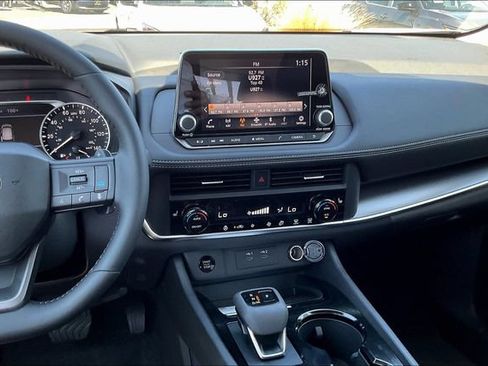 New 2026 Nissan Rogue SV w/ SV Premium Package FWD image 4