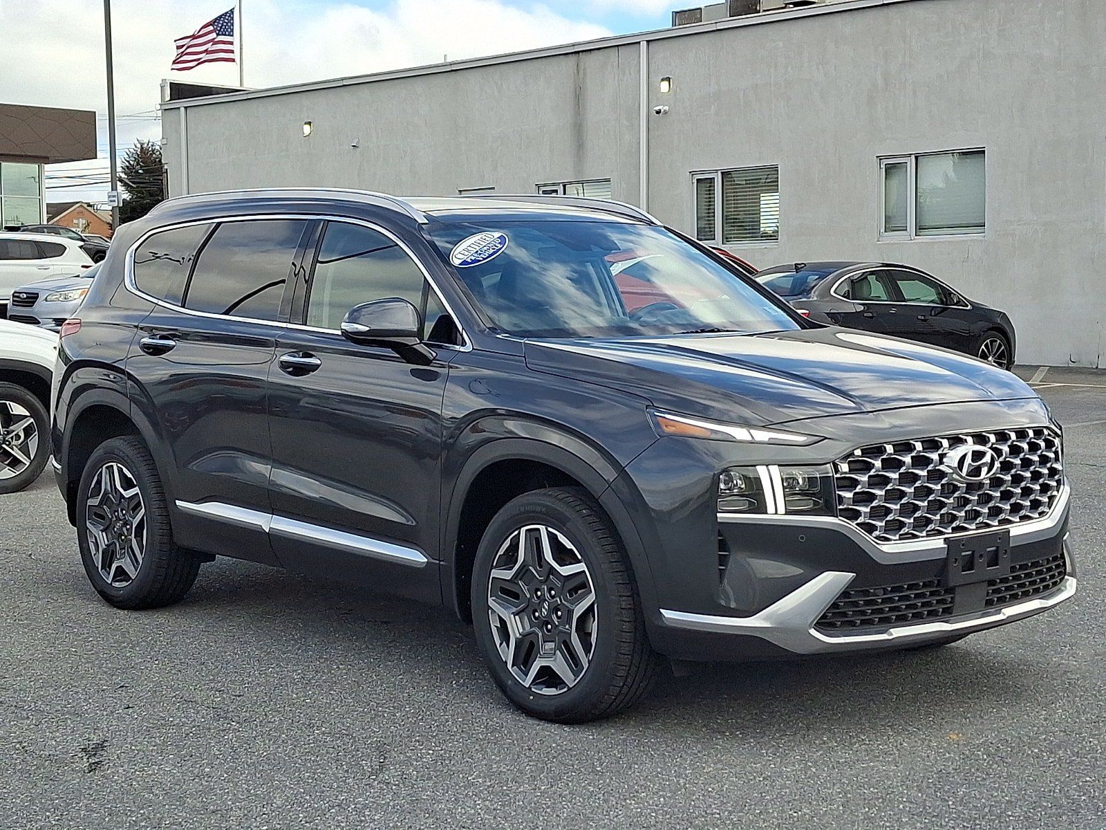 Certified 2023 Hyundai Santa Fe Limited AWD/4WD image 3