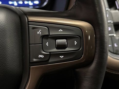 Used 2023 Chevrolet Suburban High Country w/ Advanced Technology Package image 23