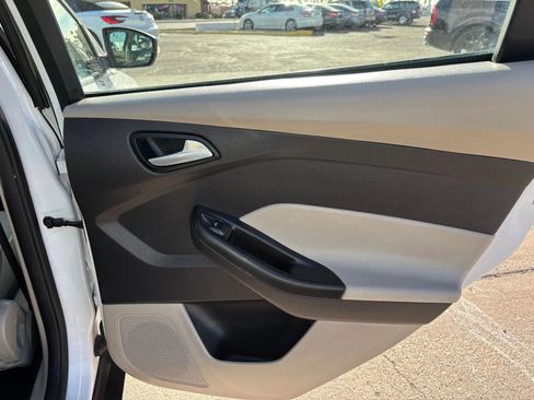 Used 2014 Ford Focus SE image 27
