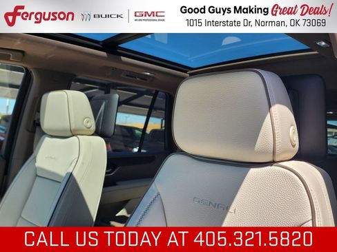 New 2026 GMC Yukon Denali w/ Denali Reserve Package AWD/4WD image 16