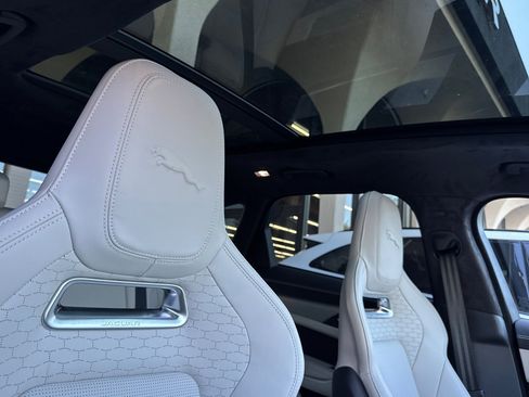 New 2026 Jaguar F-PACE R-Dynamic S image 24