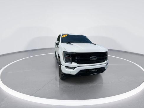 Used 2022 Ford F150 Lariat w/ Equipment Group 502A High AWD/4WD image 3