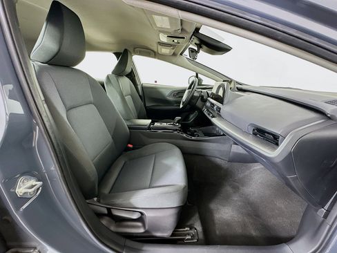 Used 2024 Toyota Prius LE image 30