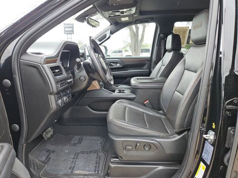 Certified 2022 Chevrolet Tahoe High Country AWD/4WD image 9