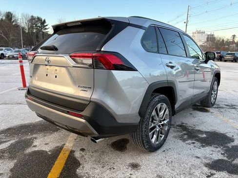 New 2025 Toyota RAV4 Limited image 7