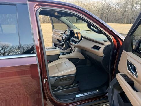 Used 2022 Chevrolet Tahoe Premier w/ Texas Edition image 23