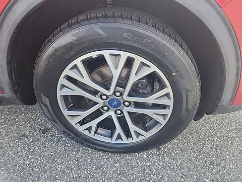 Used 2022 Ford Escape SEL image 3