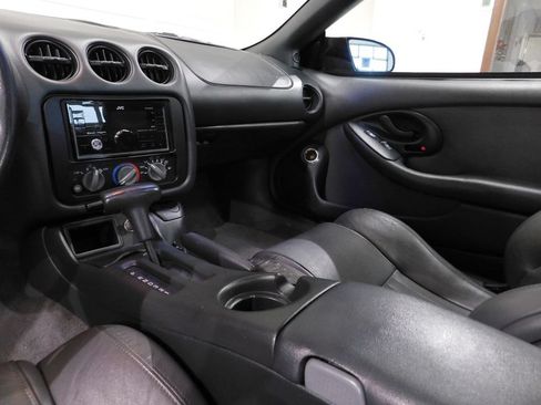Used 1997 Pontiac Firebird Trans Am RWD image 64