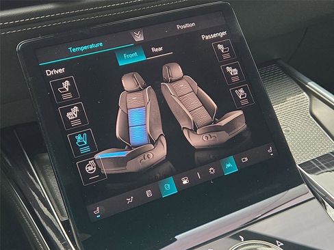 Certified 2025 Cadillac Escalade Sport AWD/4WD image 22