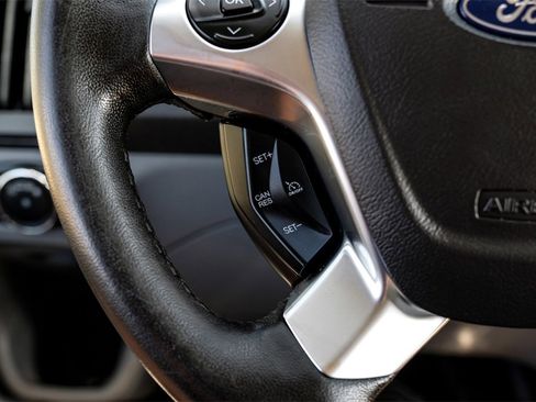 Used 2019 Ford Transit 250 130 Low Roof image 15