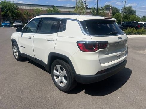 Used 2019 Jeep Compass Latitude w/ Safety & Security Group FWD image 7