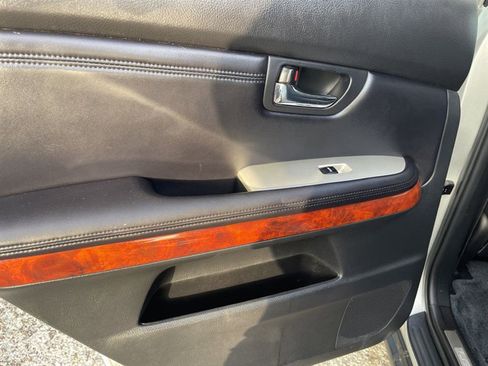 Used 2005 Lexus RX 330 BASE image 14