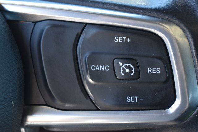 Used 2018 Jeep Wrangler Unlimited Sahara AWD/4WD image 26