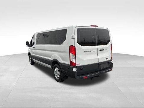 Used 2017 Ford Transit 350 XLT image 5