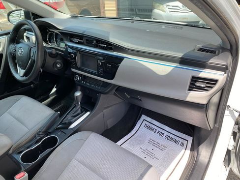 Used 2014 Toyota Corolla LE FWD image 10