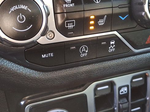 Used 2024 Jeep Wrangler Unlimited Sport image 24