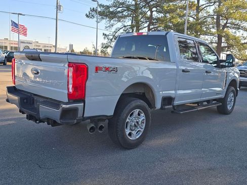 Used 2025 Ford F250 XLT w/ FX4 Off-Road Package image 3