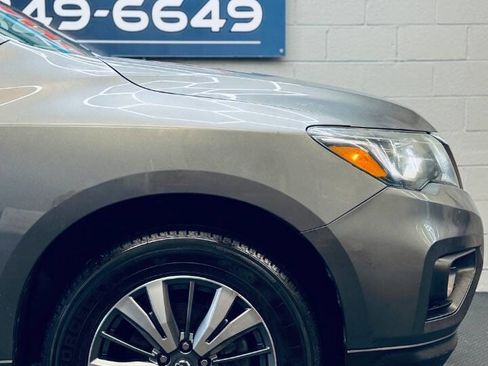 Used 2020 Nissan Pathfinder SL image 5