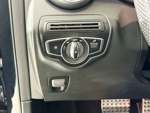 Certified 2022 Mercedes-Benz GLC 43 AMG 4MATIC image 10
