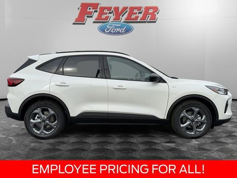 New 2026 Ford Escape ST-Line w/ Cold Weather Package FWD image 8