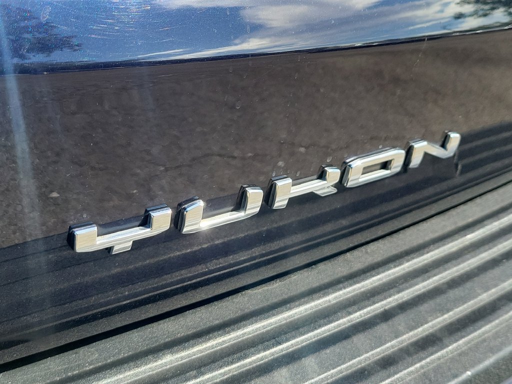 Used 2021 GMC Yukon SLT w/ SLT Premium Package RWD image 9