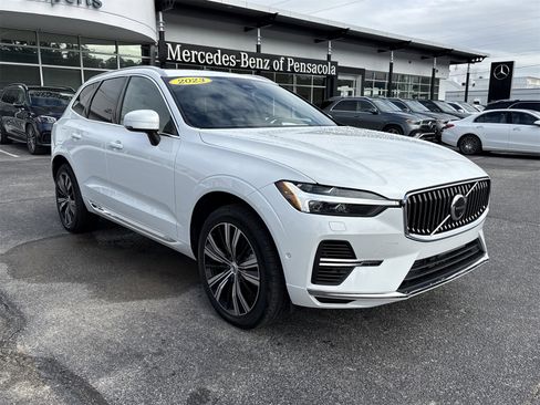 Used 2023 Volvo XC60 T8 Ultimate w/ Climate Package image 7