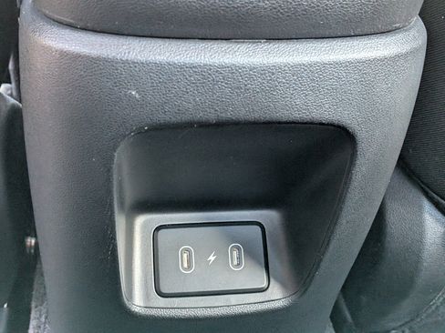 Used 2025 Hyundai Elantra SEL FWD image 14