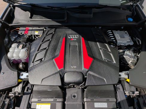 Used 2025 Audi RS Q8 performance image 36