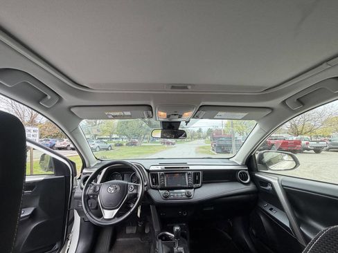 Used 2017 Toyota RAV4 XLE w/ All Weather Liner Package AWD/4WD image 12