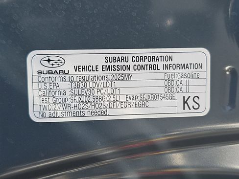Certified 2025 Subaru Crosstrek 2.0i Premium AWD/4WD image 15