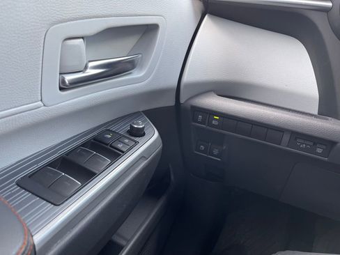 Used 2023 Toyota Sienna XSE image 10
