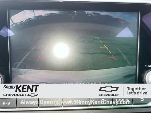 Used 2024 Nissan Altima 2.5 SR image 2