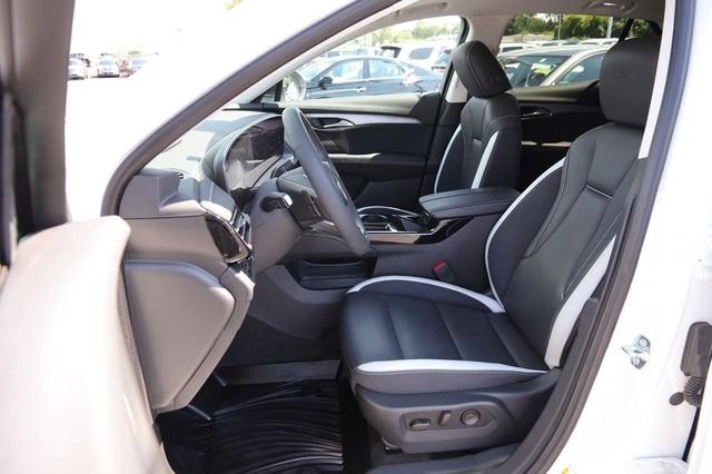 Used 2025 Buick Envision Sport Touring AWD/4WD image 10