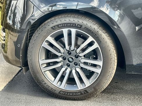 Used 2023 Land Rover Range Rover SE image 10