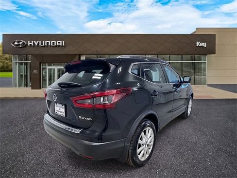 Used 2022 Nissan Rogue Sport SV w/ Technology Package image 18